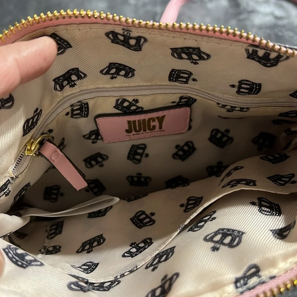 Juicy Couture Crossbody Purse. EUC - Picture 4 of 4